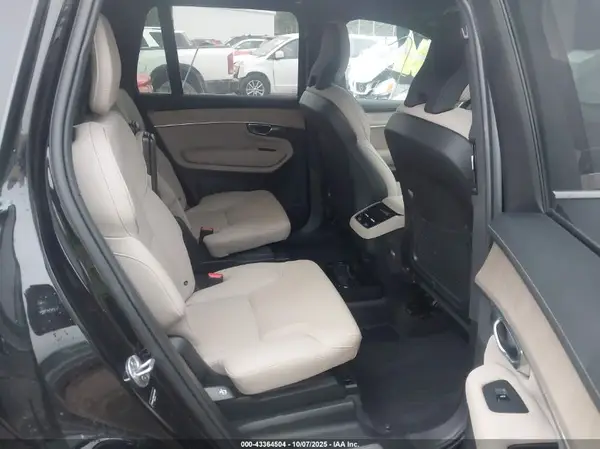YV4062JB0S1361460 2025 VOLVO XC90 - Image 8