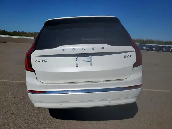 2025 VOLVO XC90 auction photo 6