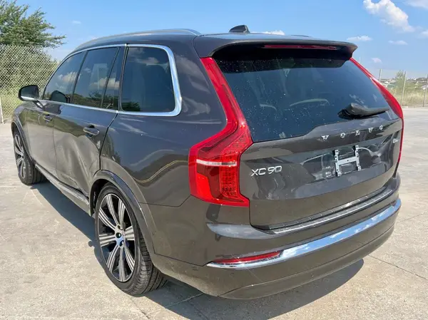 YV4062JE0S1303178 2025 VOLVO XC90 - Image 2