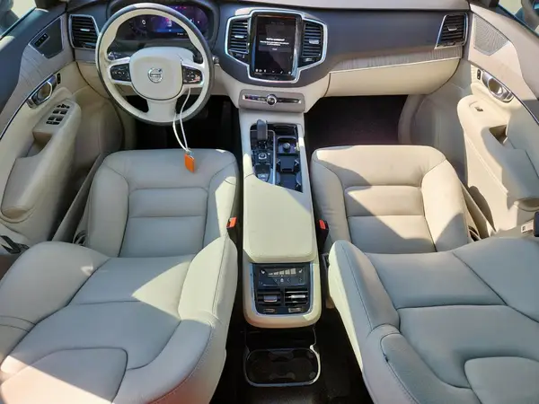 YV4062JE0S1303178 2025 VOLVO XC90 - Image 8