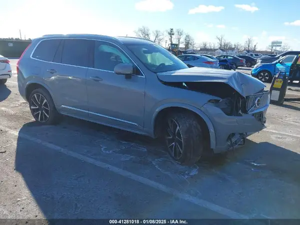 YV4062JE7R1150888 2024 VOLVO XC90 - Image 1