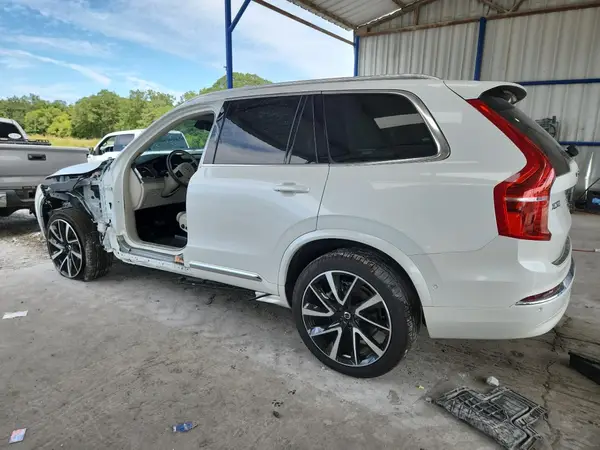 YV4062JF3R1251239 2024 VOLVO XC90 - Image 2