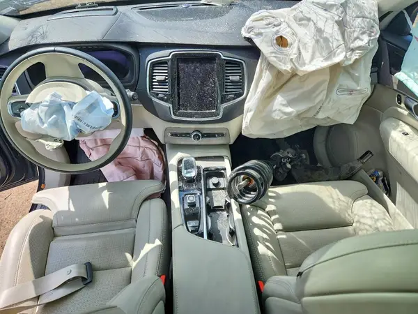 YV4062JF4R1154616 2024 VOLVO XC90 - Image 8