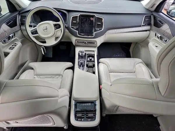 YV4062JF7R1173810 2024 VOLVO XC90 - Image 8