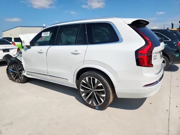 YV4062JF7T1435767 2026 VOLVO XC90 - Image 2