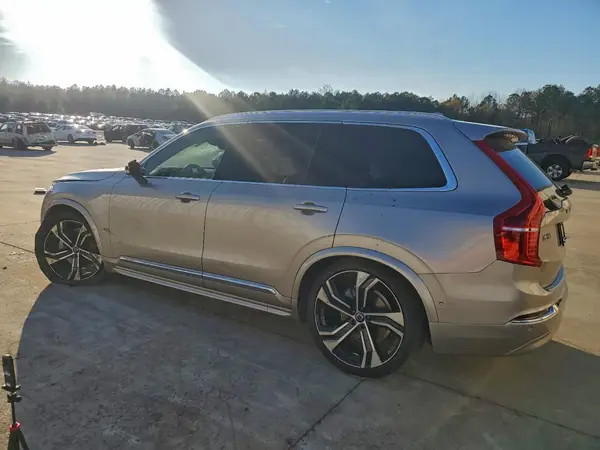 YV4062JF8R1150889 2024 VOLVO XC90 - Image 2