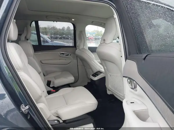 YV4062JF9S1319212 2025 VOLVO XC90 - Image 8
