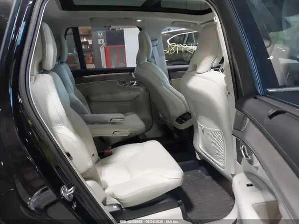 YV4062JG3S1391578 2025 VOLVO XC90 - Image 8
