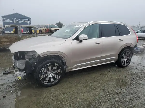 YV4062PA1P1958154 2023 VOLVO XC90 - Image 1