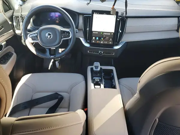 YV4062PA3S1377506 2025 VOLVO XC90 - Image 8