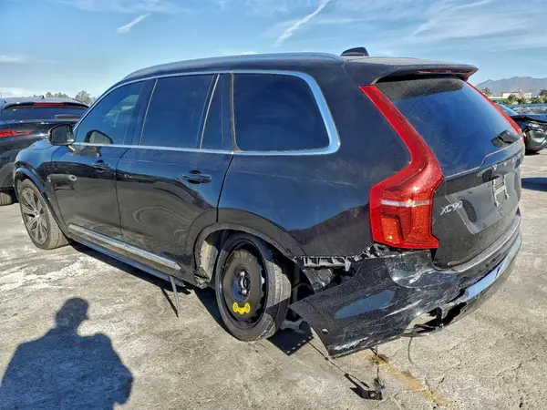 YV4062PA4P1955619 2023 VOLVO XC90 - Image 2