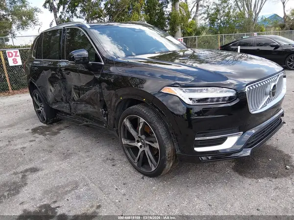 YV4062PA4P1994761 2023 VOLVO XC90 - Image 1