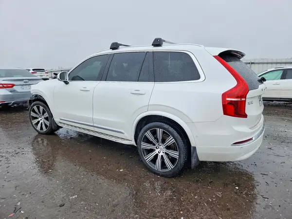 YV4062PA7P1948664 2023 VOLVO XC90 - Image 2