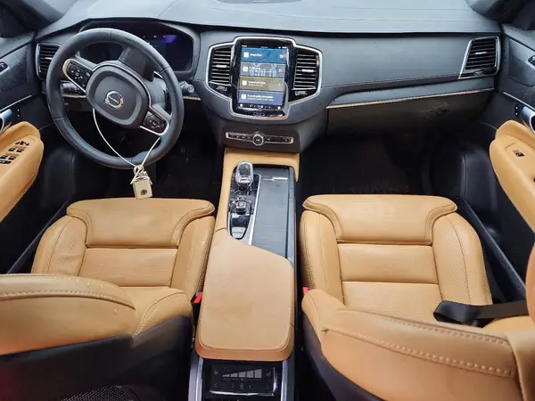 YV4062PA7P1948664 2023 VOLVO XC90 - Image 8