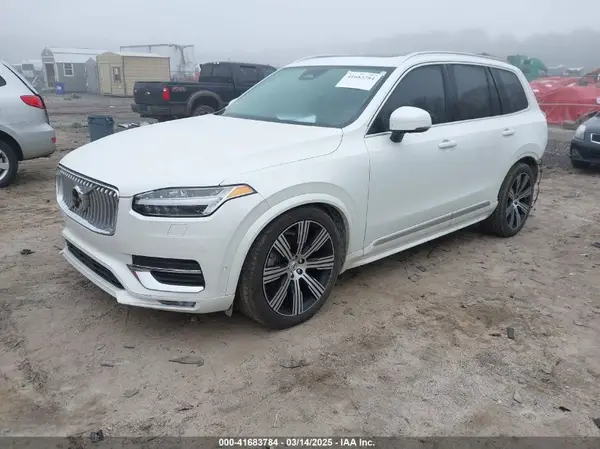YV4062PA8P1959317 2023 VOLVO XC90 - Image 2