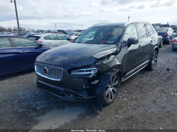 YV4062PAXP1904903 2023 VOLVO XC90 - Image 2