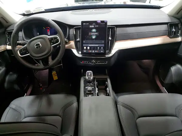 YV4062PB1S1373835 2025 VOLVO XC90 - Image 8