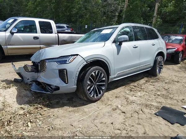 YV4062PB2S1375531 2025 VOLVO XC90 - Image 2