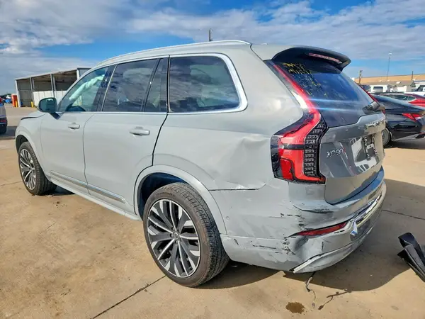 YV4062PB6S1374995 2025 VOLVO XC90 - Image 2