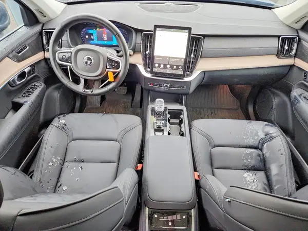YV4062PB8S1364713 2025 VOLVO XC90 - Image 8
