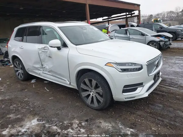 YV4062PE0S1311983 2025 VOLVO XC90 - Image 1