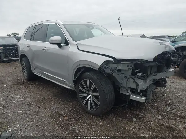 YV4062PE1R1180945 2024 VOLVO XC90 - Image 1