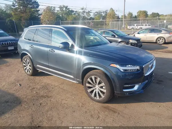 YV4062PE1R1196269 2024 VOLVO XC90 - Image 1