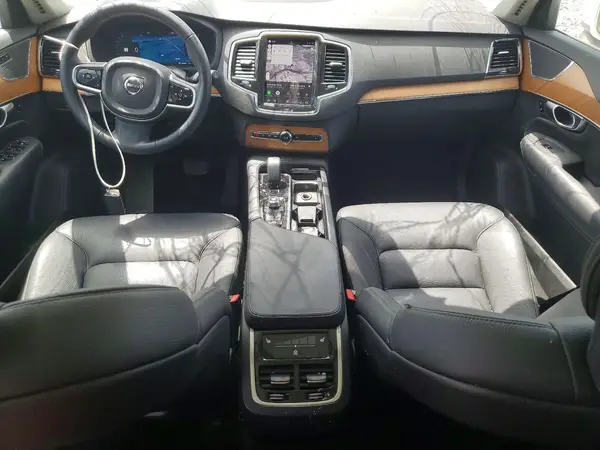 YV4062PE1S1342661 2025 VOLVO XC90 - Image 8