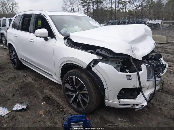 YV4062PE2R1196541 2024 VOLVO XC90 - Image 1