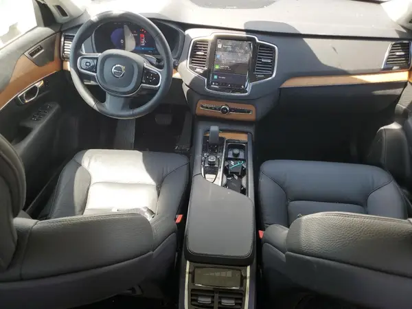 YV4062PE2S130319 2025 VOLVO XC90 - Image 8