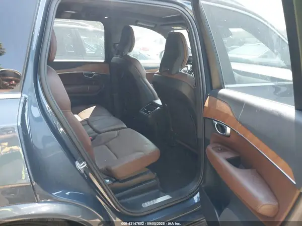 YV4062PE3R1203142 2024 VOLVO XC90 - Image 8