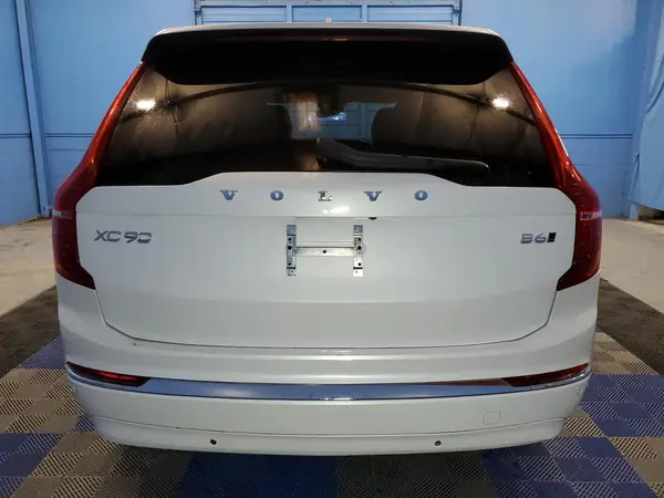 2025 VOLVO XC90 auction photo 6