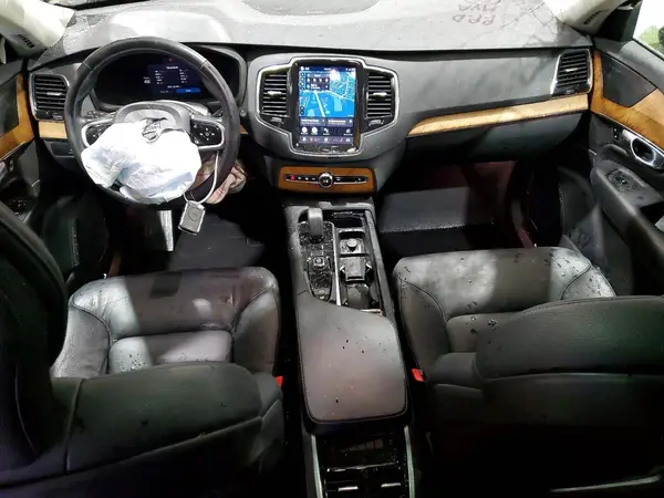 YV4062PE4R1177490 2024 VOLVO XC90 - Image 8