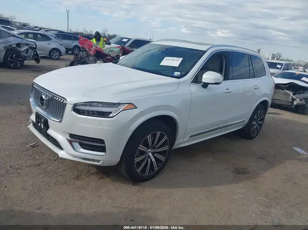 YV4062PE4R1184567 2024 VOLVO XC90 - Image 2