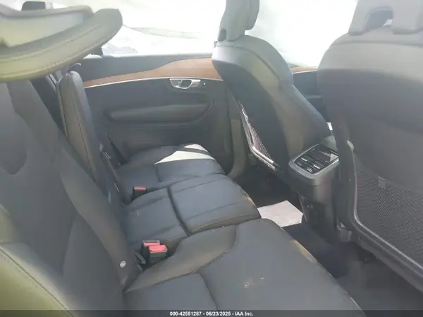 YV4062PE4R1197514 2024 VOLVO XC90 - Image 8