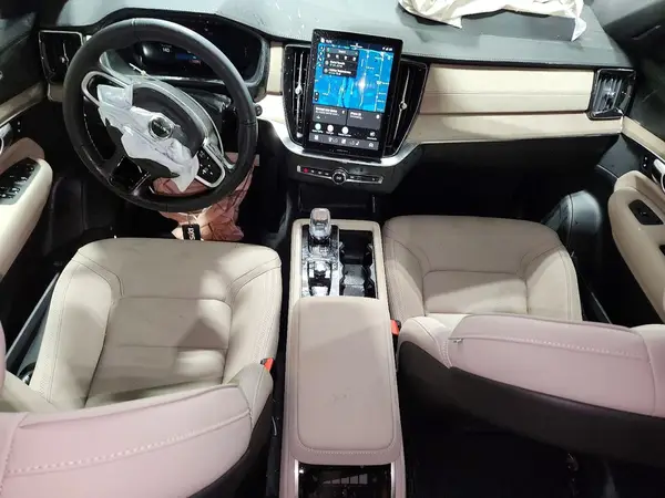 YV4062PE4T1509368 2026 VOLVO XC90 - Image 8