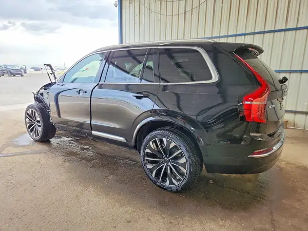 YV4062PE4T1519267 2026 VOLVO XC90 - Image 2