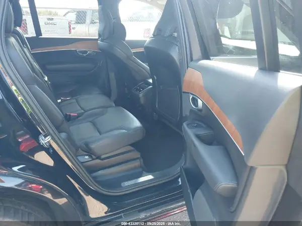 YV4062PE5R1171388 2024 VOLVO XC90 - Image 8