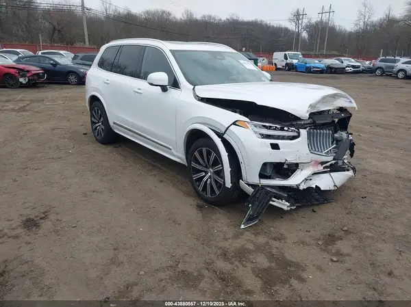 YV4062PE5R1221240 2024 VOLVO XC90 - Image 1