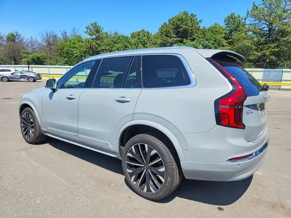 YV4062PE5T1517897 2026 VOLVO XC90 - Image 2