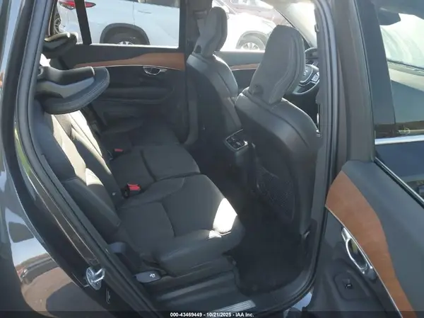 YV4062PE6R1151246 2024 VOLVO XC90 - Image 8
