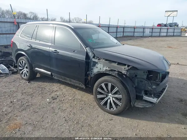 YV4062PE8R1171031 2024 VOLVO XC90 - Image 1