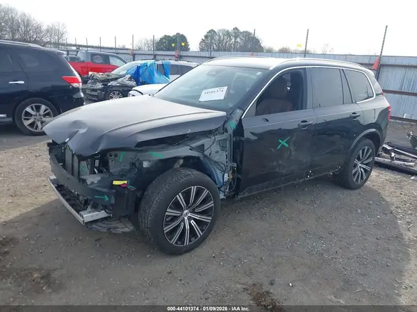 YV4062PE8R1171031 2024 VOLVO XC90 - Image 2