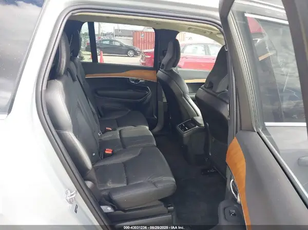 YV4062PE8R1200236 2024 VOLVO XC90 - Image 8