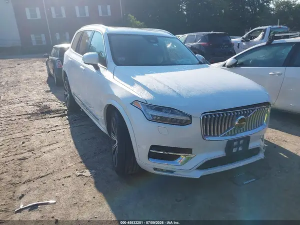 YV4062PE8S1332077 2025 VOLVO XC90 - Image 1