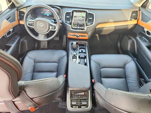YV4062PE8S1342169 2025 VOLVO XC90 - Image 8