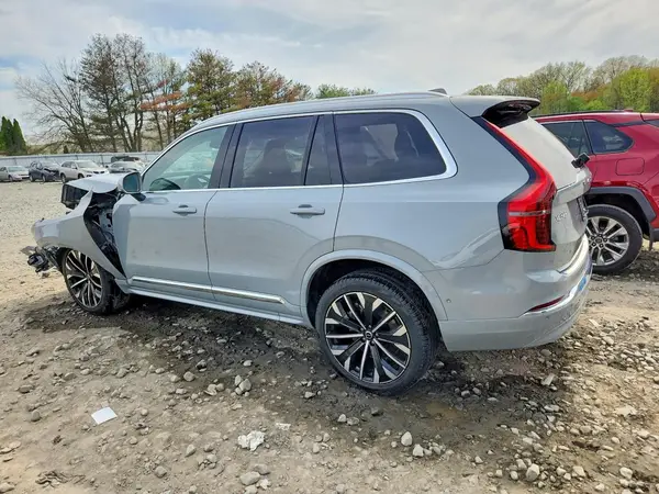 YV4062PE8T1470011 2026 VOLVO XC90 - Image 2