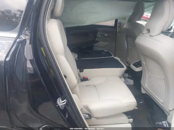 YV4062PE9R1207535 2024 VOLVO XC90 - Image 8