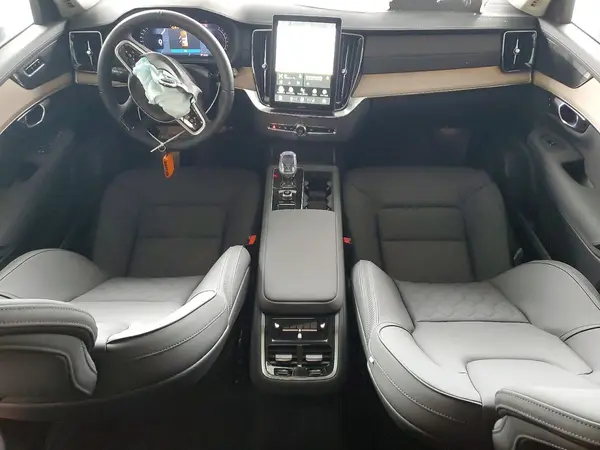 YV4062PE9T1480546 2026 VOLVO XC90 - Image 8