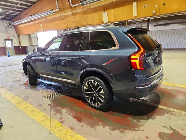 YV4062PE9T1517093 2026 VOLVO XC90 - Image 2